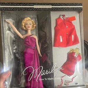 Barbie  Barbie. Collectors Edition Marilyn Doll with Outfits